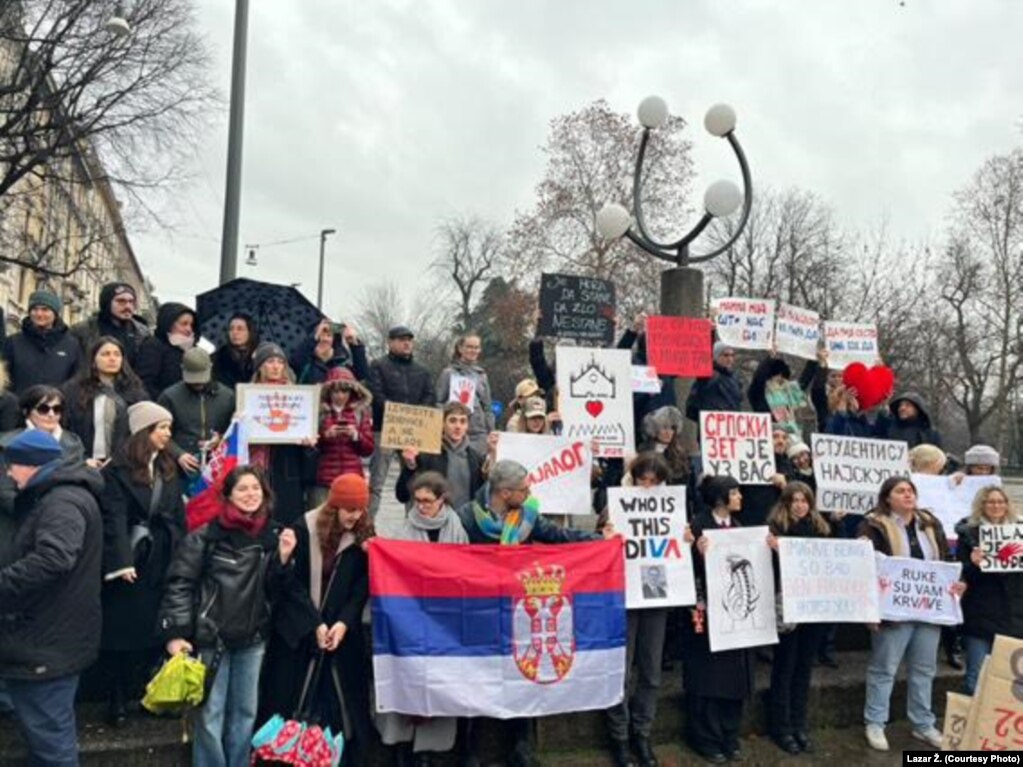 Protestë mbështetëse në Millano, 1 shkurt 2025.