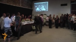 Muscovites Bid Farewell To Late Russian Dissident Valeria Novodvorskaya