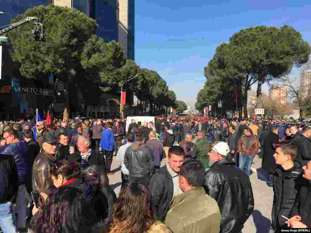 Protesta e opozitës në Tiranë