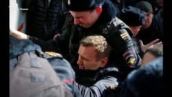 В Москве задержали 130 человек, в том числе оппозиционера Навального (видео)