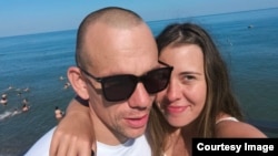 Married Russian deserters Alisa and Sergei Sadovnikov.