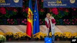 Toți experții se așteptat la rezultate mai bune în favoarea aderării europene, la referendumul de duminică din Moldova. Chiar dacă referendumul a trecut, rămân întrebări și un ușor simț al înfrângerii cauzat de numărătoarea strânsă.