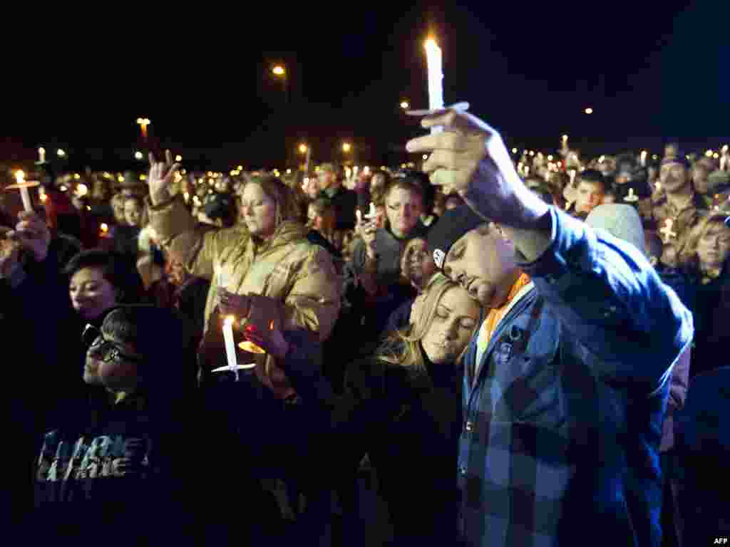 Вашынгтон: памінальная цырымонія па чатырох паліцэйскіх, расстраляных 29 лістапада кілерам.