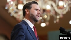 Nënpresidenti amerikan, JD Vance, duke iu adresuar mediave në Islamabad, pas negociatave 21-orëshe me Iranin. 