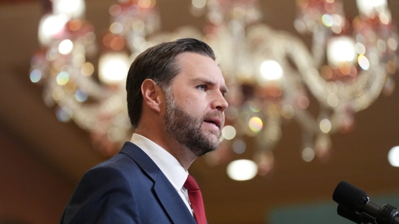 Vance: Topi është në fushën e Teheranit pas “përparimit” në bisedime