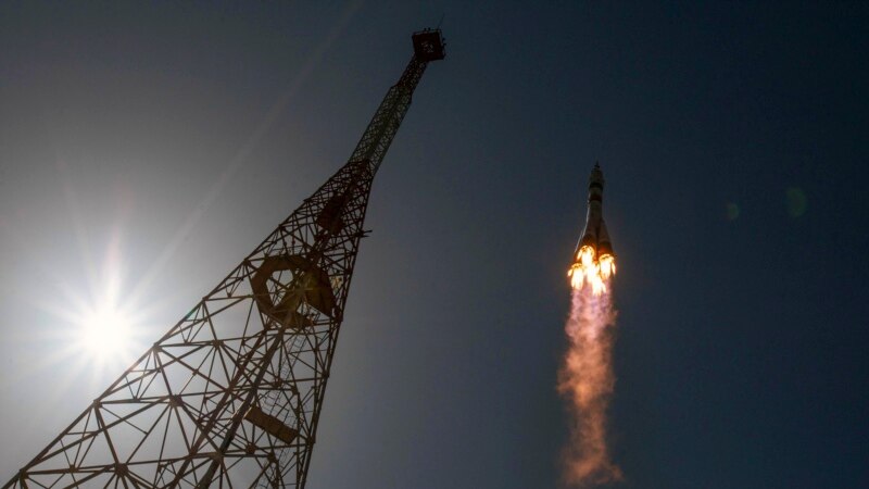 «Союз МС-18» космостук кемеси Эл аралык космос бекетине жалгашты