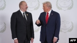 ილჰამ ალიევი და დონალდ ტრამპი შარმ ელ-შეიხში ღაზის სამიტზე, 2025 წლის 13 ოქტომბერი