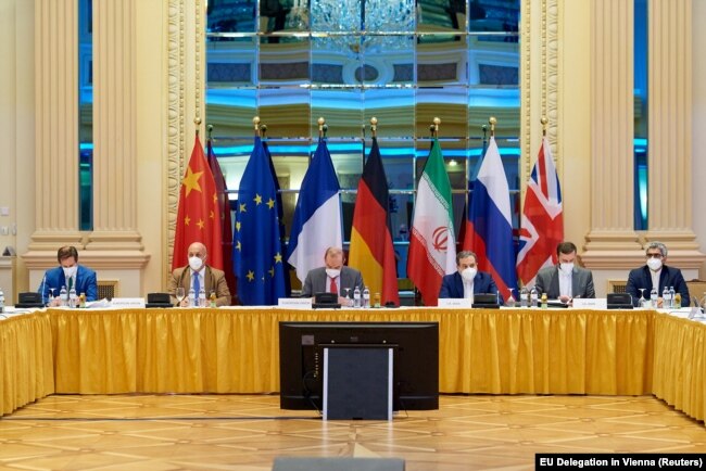 Një raund bisedimesh për marrëveshjen bërthamore ndërmjet Iranit dhe fuqive botërore. Vjenë, qershor 2021.
