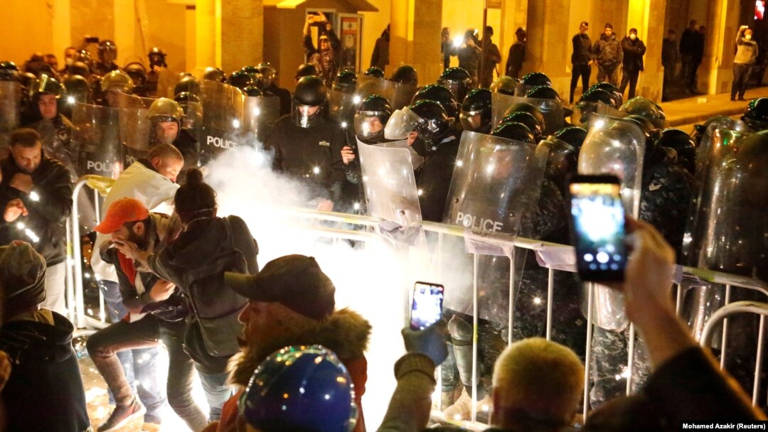Sukobi policije i demonstranata na ulicama Bejruta, Liban
