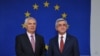 Armenia - President Serzh Sarkisian (R) and Piotr Switalski, head of the EU Delegation in Armenia, pose for a photograph at the EU office in Yerevan, 7Jun2016.