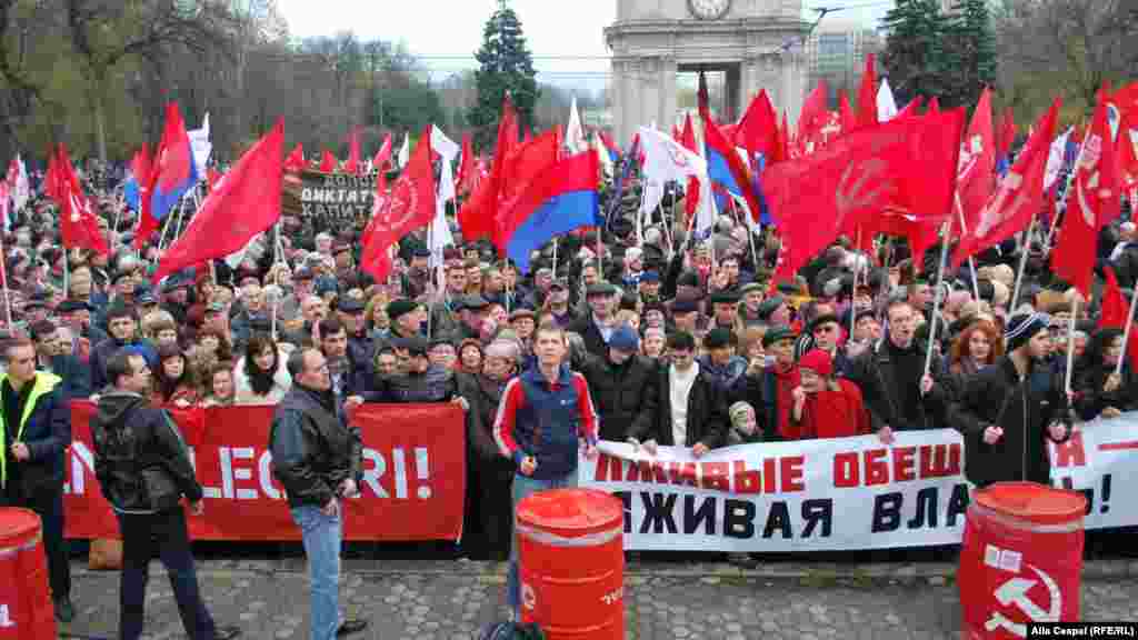 Moldova, Moldovan communists antigovernmental protest in central Chisinau