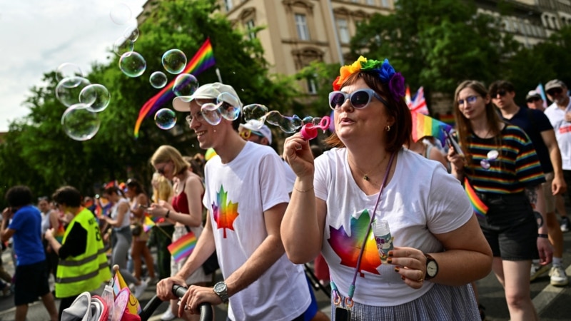 Thousands Join Budapest Pride March To Protest Anti-LGBT Policies