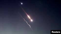 Rachete pe cerul Ierusalimului după ce Iranul a atacat Israelul, în noaptea de 13-14 aprilie 2024