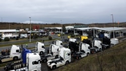 Kamioni parkirani na graničnom prelazu Severna Makedonija-Grčka u Đevđeliji, 26. januar 2026.