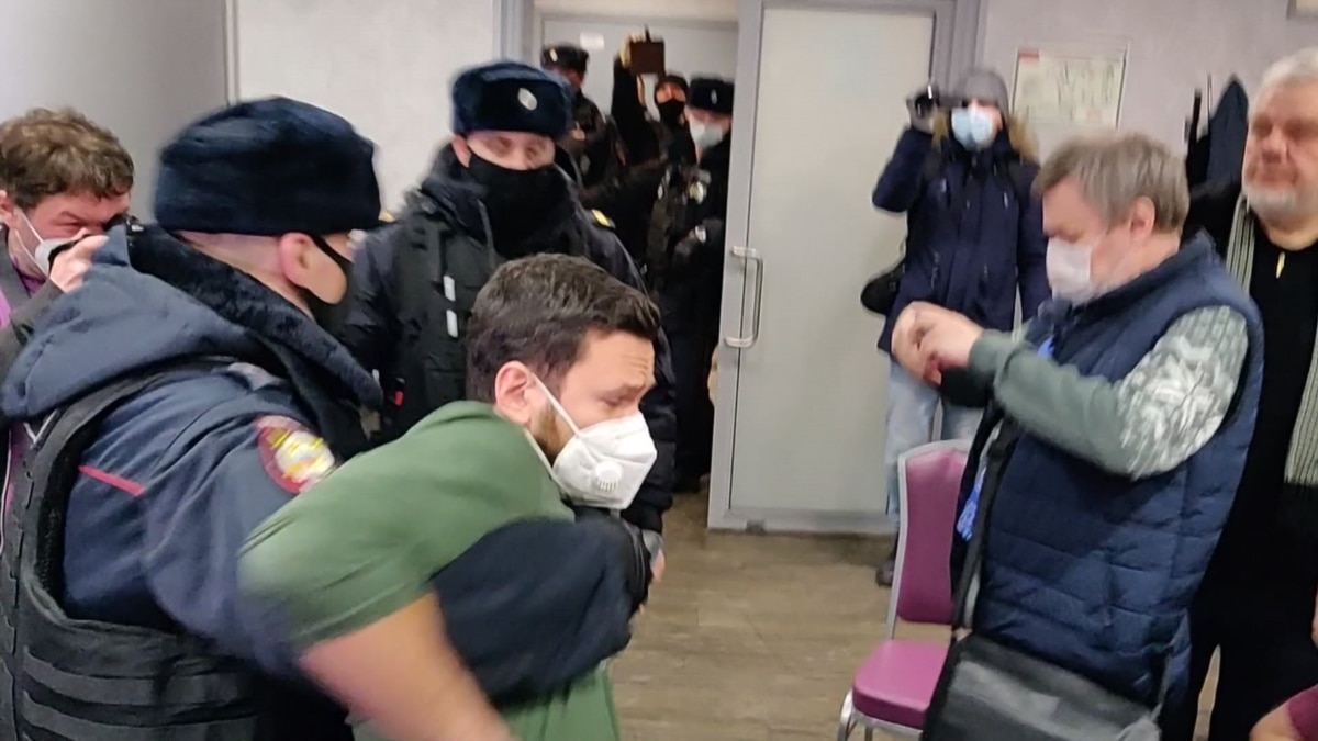 затримання учасників «форуму незалежних депутатів» у Москві (відео)