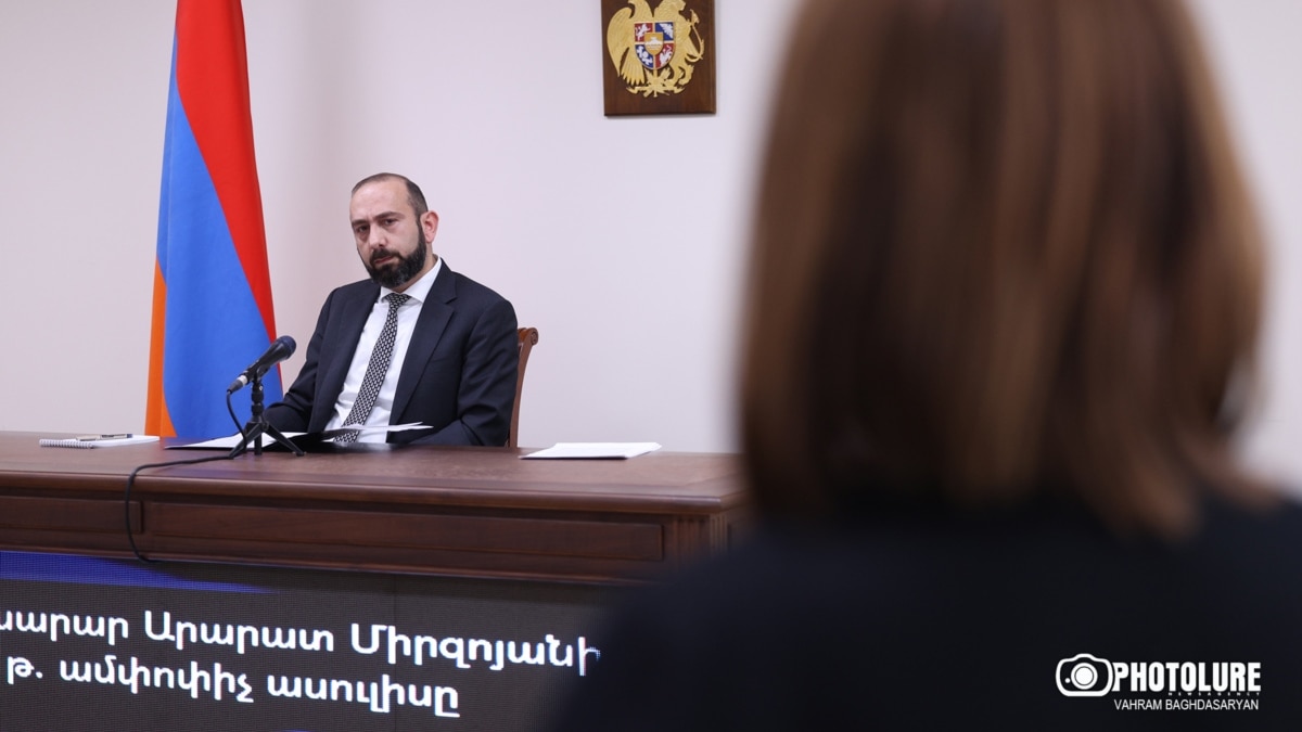 Mirzoyan does not think that Yerevan and Baku are ready to discuss the issue of enclaves