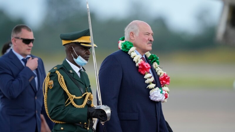 Зымбабвійская прэса: асноўнай мэтай візыту Лукашэнкі было «белае золата» — літый