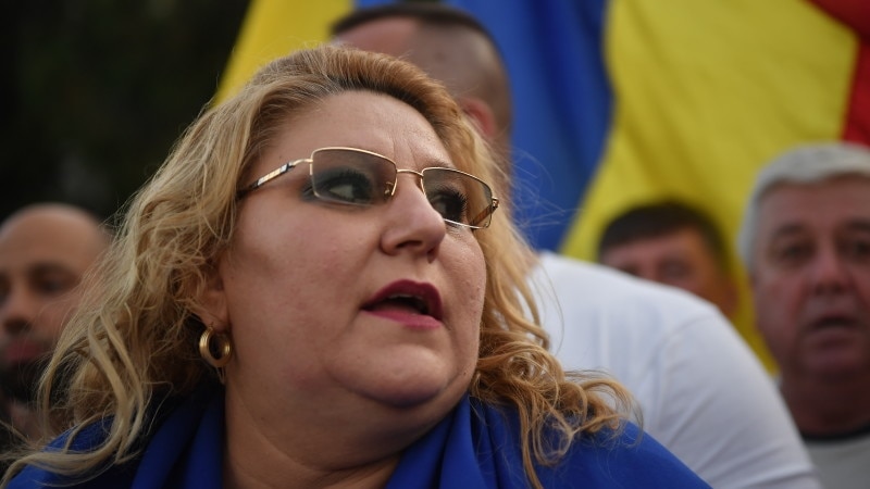 Diana Șoșoacă, acuzată de 11 infracțiuni: propagandă legionară, cultul persoanelor vinovate de genocid, lipsire de libertate, ultraj