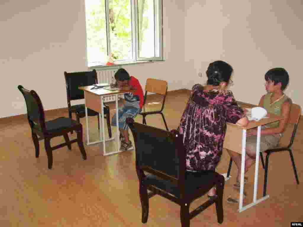 Нахустин гимназияи хусусӣ #14