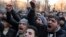 Протестующие у здания прокуратуры в Гюмри. 15 января 2015 года